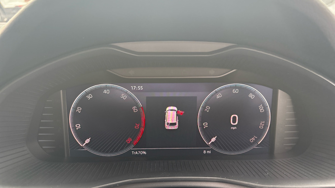 Skoda Kamiq 1.0 TSI Design Edition 5dr DSG Petrol Hatchback - Image 11